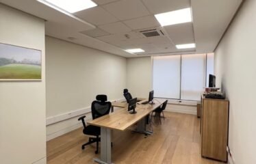 Ambient prestigjoz për zyra në zemër të Bllokut