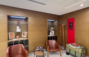 Ambient prestigjoz për zyra në zemër të Bllokut