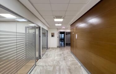 Ambient prestigjoz për zyra në zemër të Bllokut