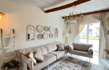 APARTAMENT 2+1+2 NE SHITJE, ISH-STACIONI I TRENIT.