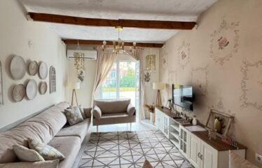 APARTAMENT 2+1+2 NE SHITJE, ISH-STACIONI I TRENIT.