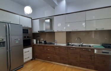 Apartament modern 3+1 per qera