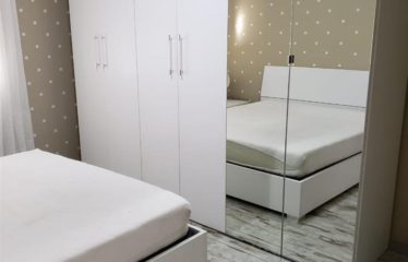 Apartament 2+1 me qera, Komuna e Parisit