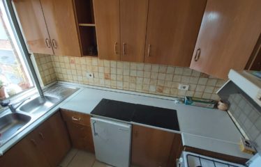 Shitet apartament 3+1, afer Shkolles se Bashkuar