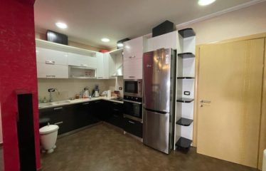 Apartament 3+1+2 me qera, Kopshti Botanik