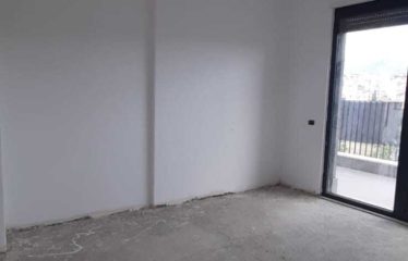 Shitet apartament 2+1, Rr. Elbasanit