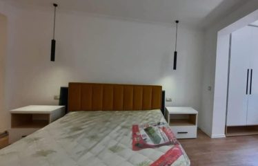 Shitet apartament, Bllok