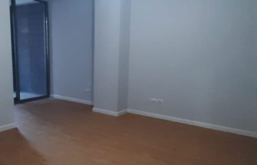 Shitet apartament 2+1, ne Bllok