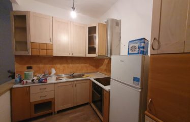 Apartament 2+1 me qera, Bllok