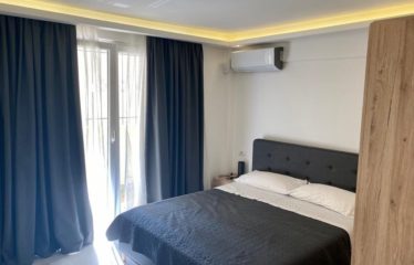 Shitet apartament 2+1, St. Trenit