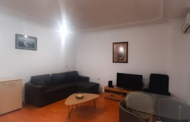 Apartament 2+1 me qera, Bllok