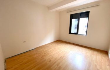 Shitet apartament 2+1, Stadiumi Dinamo